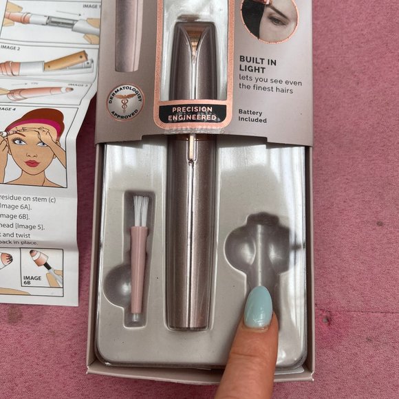 NWT finishing touch flawless brows cordless facial hair remover 18K gold-plated - Picture 6 of 6